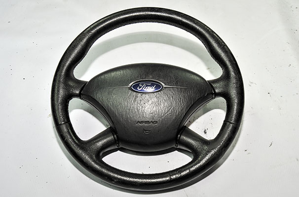 Ford Çıkma Yedek Focus 1 Direksiyon Simidi – Orijinal, Sağlam ve Konforlu Sürüş Deneyimi