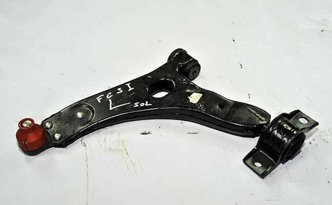 Ford Çıkma Yedek Focus 1 Sol Tabla  Orijinal, Sağlam ve Güvenilir Yürüyen Aksam Parçası